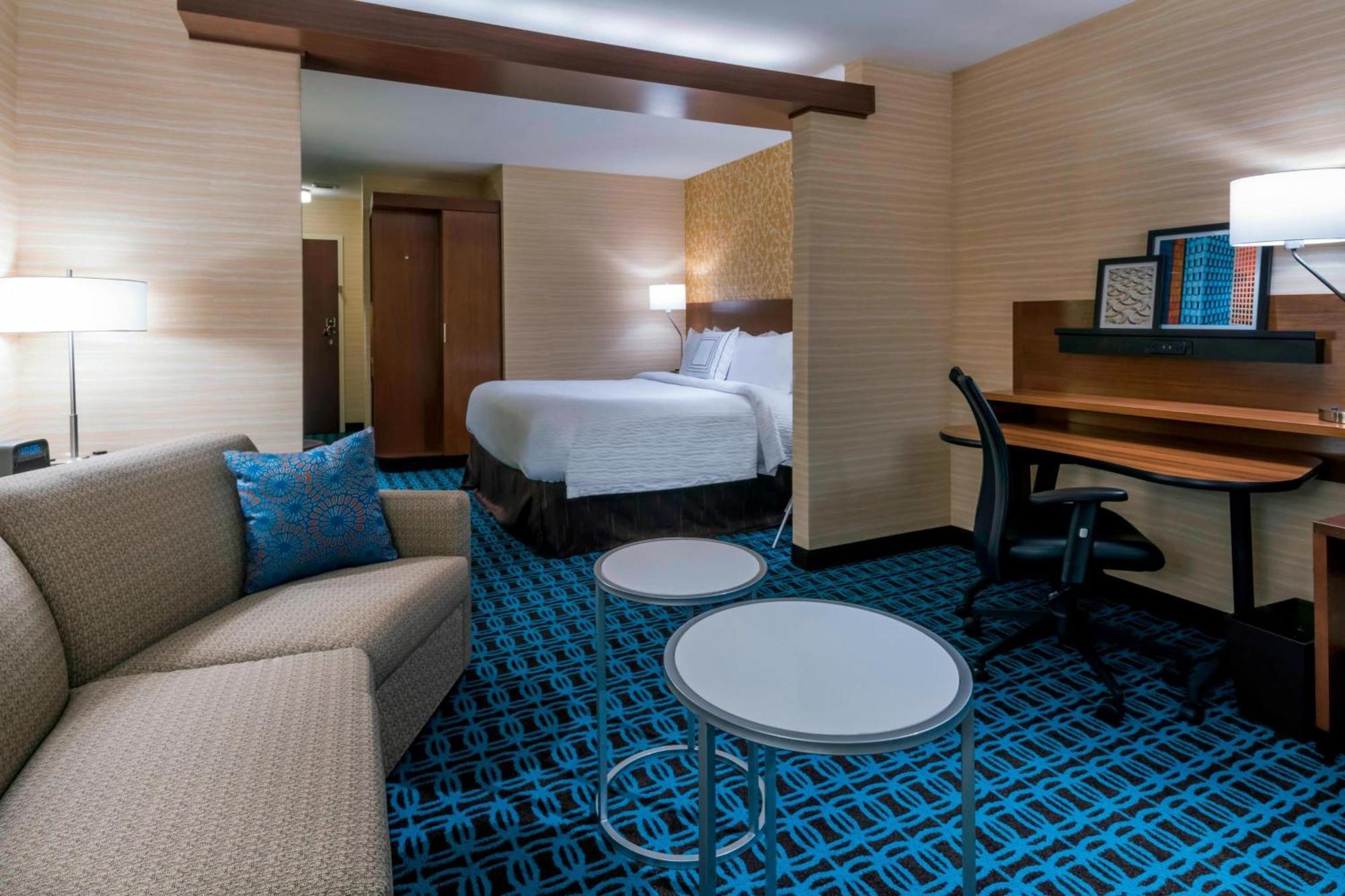 Fairfield Inn & Suites By Marriott Boston Marlborough/Apex Center Екстериор снимка