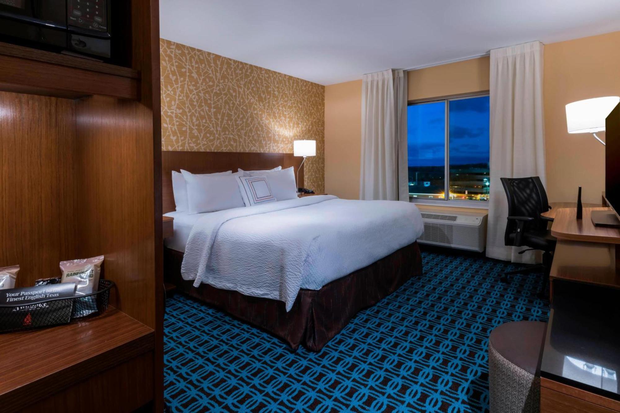 Fairfield Inn & Suites By Marriott Boston Marlborough/Apex Center Екстериор снимка