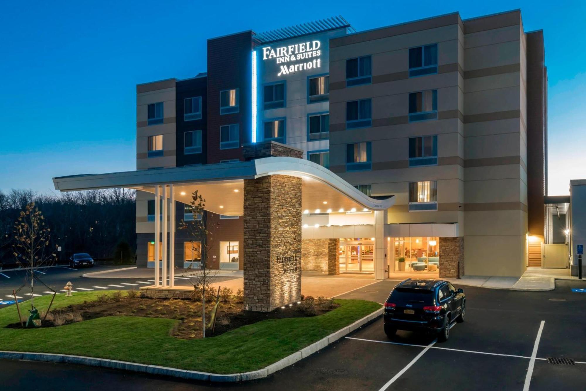Fairfield Inn & Suites By Marriott Boston Marlborough/Apex Center Екстериор снимка